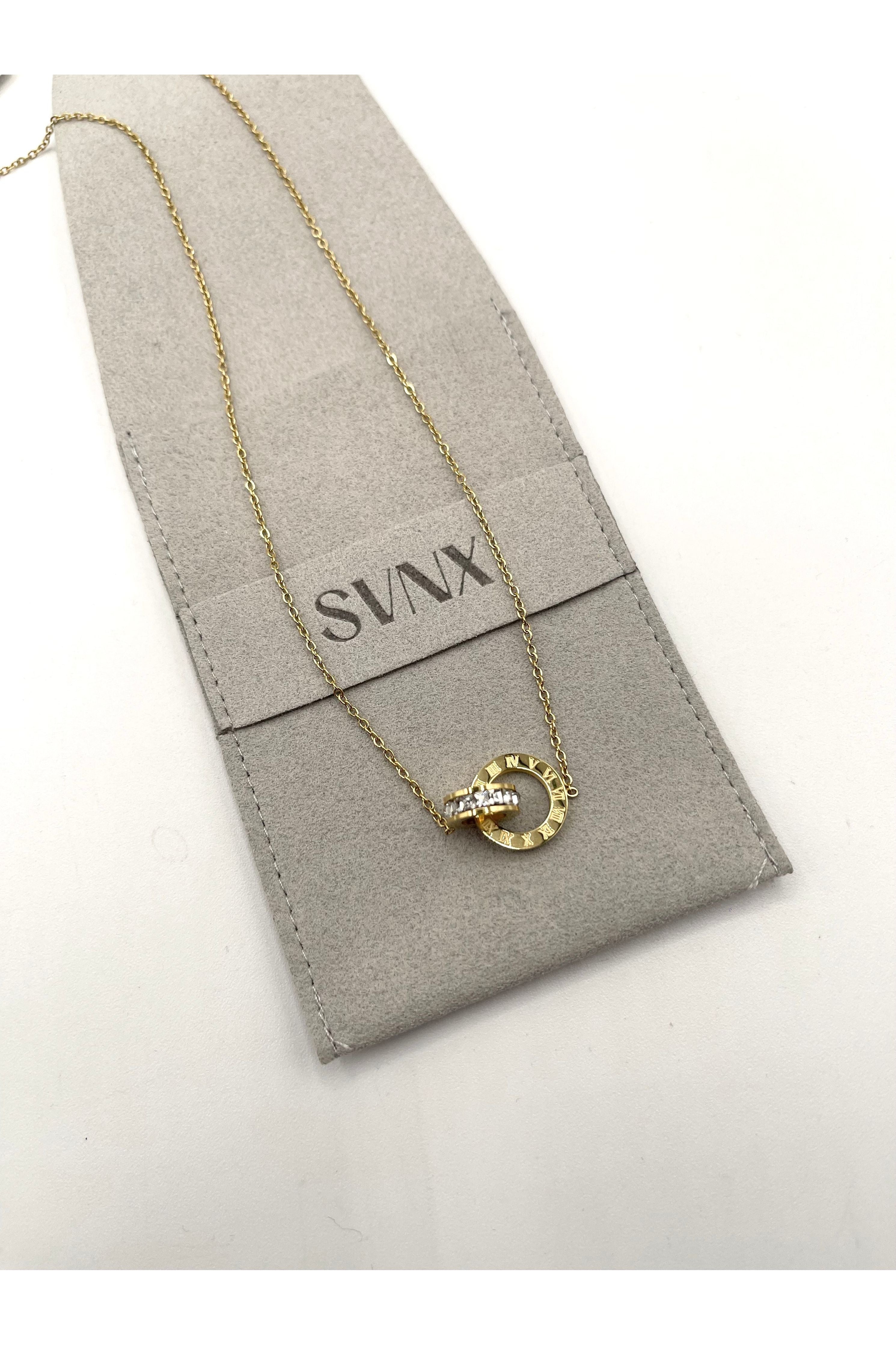 Roman Numeral Necklace In Gold JE402524