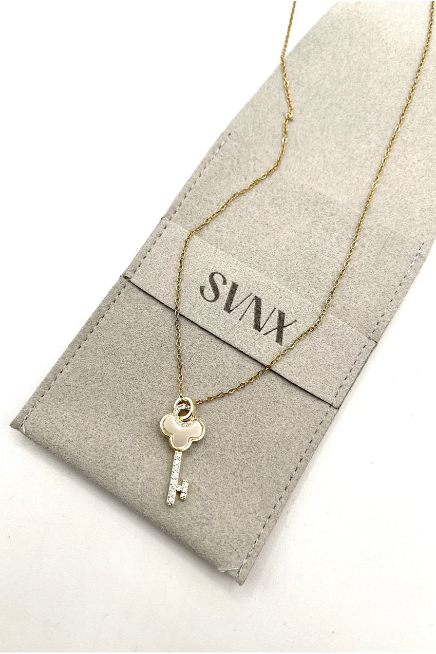 Key Diamante Pendant Necklace JE402724