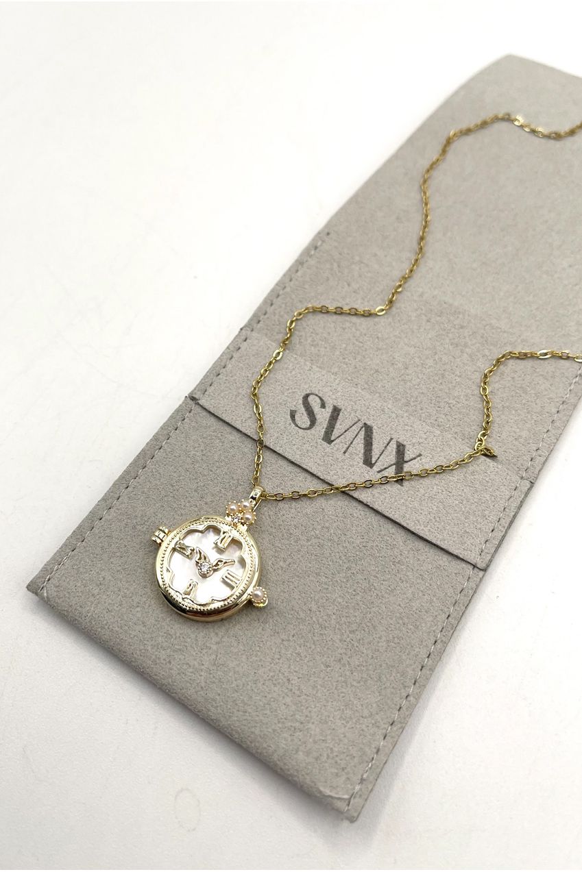 Ivory Stone Clock Pendant Necklace JE402824