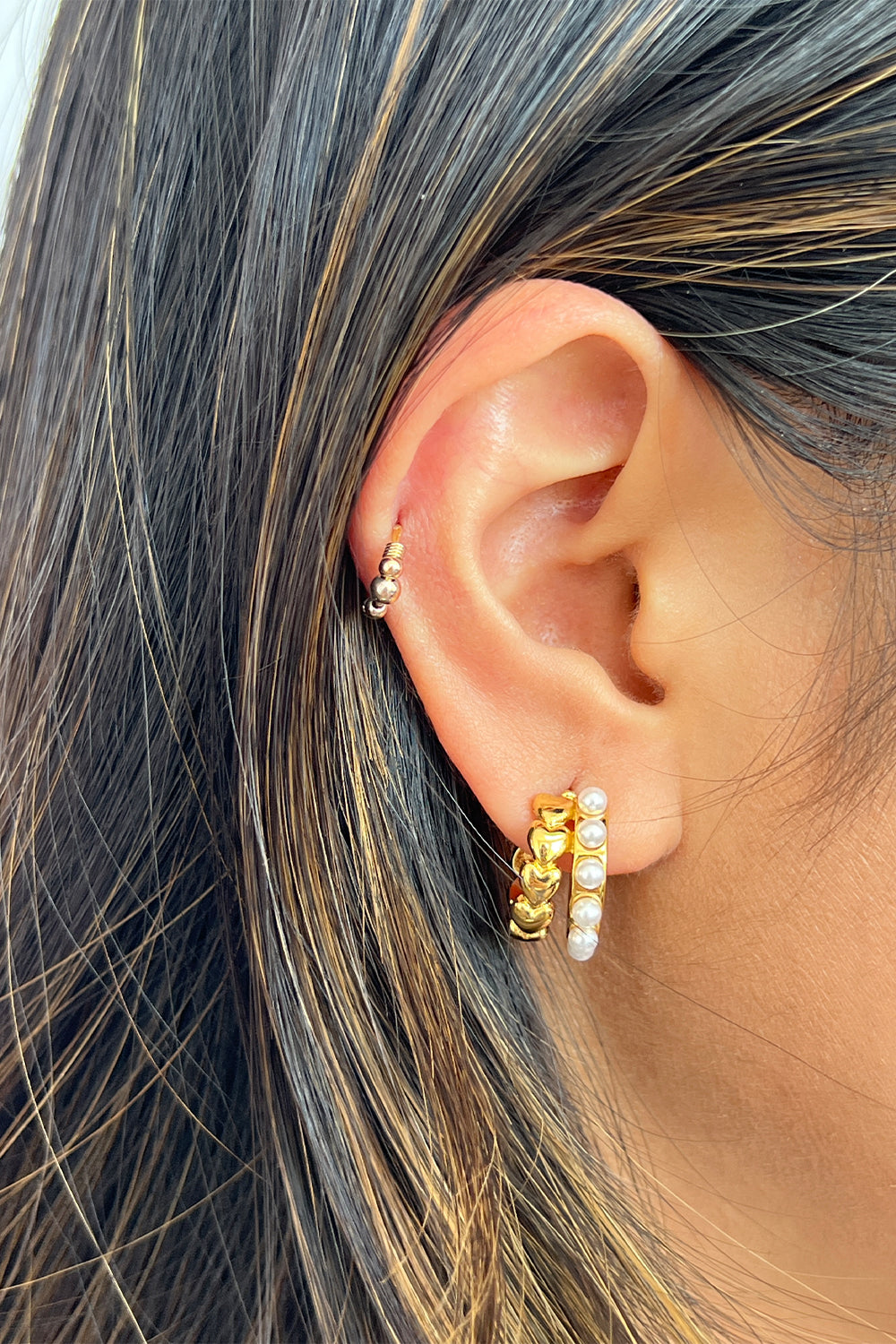 Heart Pearl Cuff Earrings JE404724