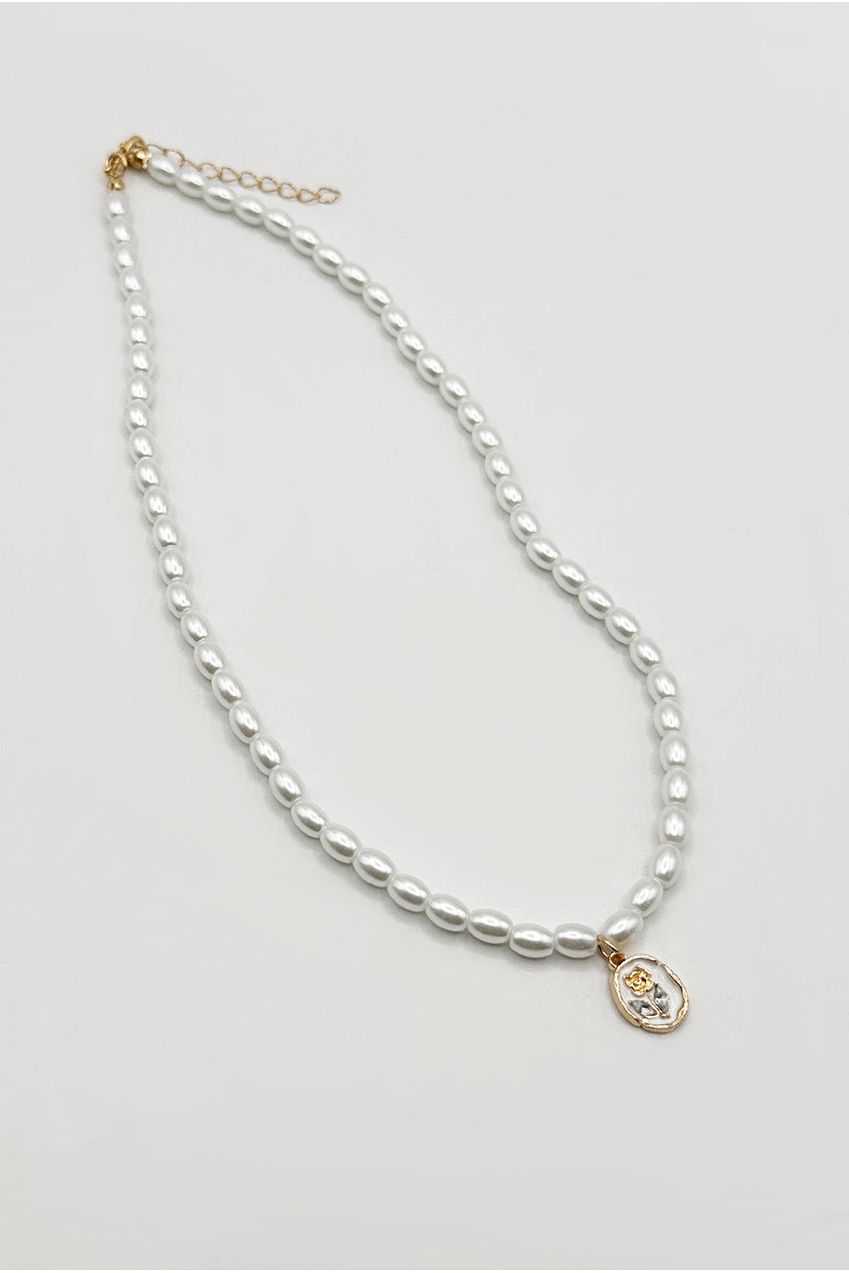 Pearl Chain Necklace With Gold Flower Pendant - Gift Boxed JE406707