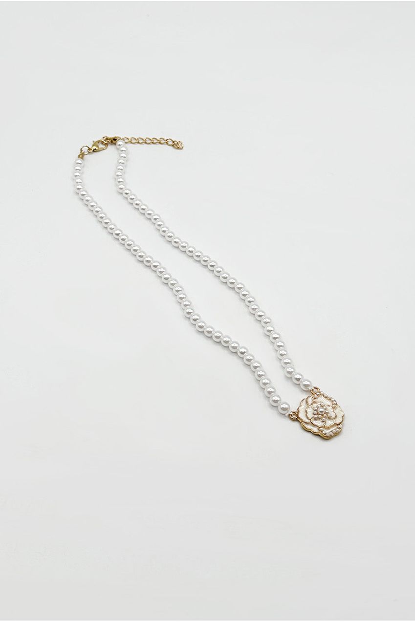 French Camellia Pearl Necklace - Gift Boxed JE406907