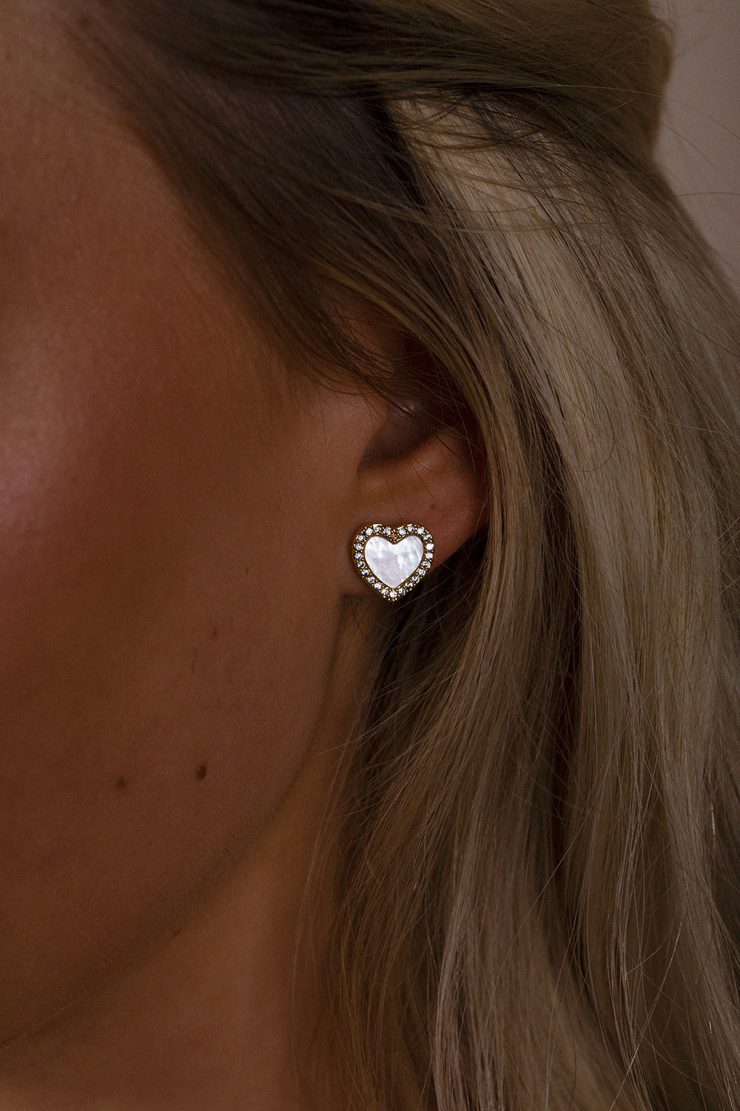 Moonstone Heart Necklace & Earrings Set In Silver - Gift Boxed JE411121