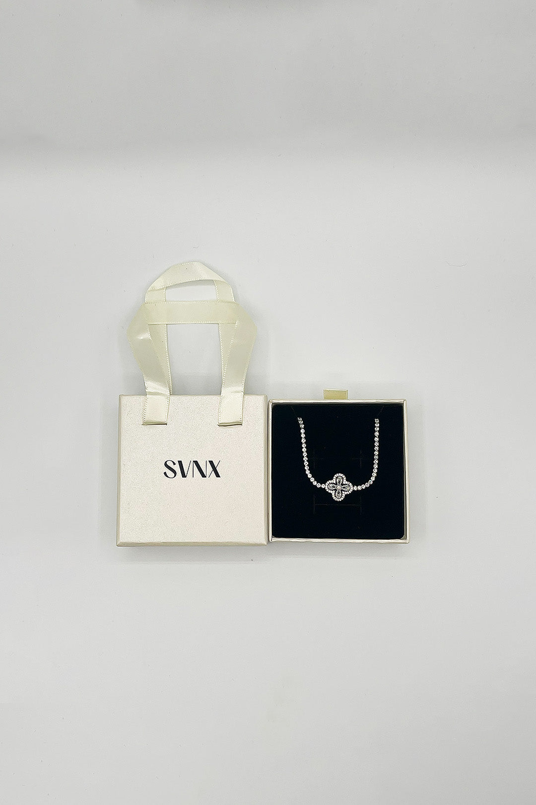 Clover Diamante Bracelet In Silver - Gift Boxed JE411921