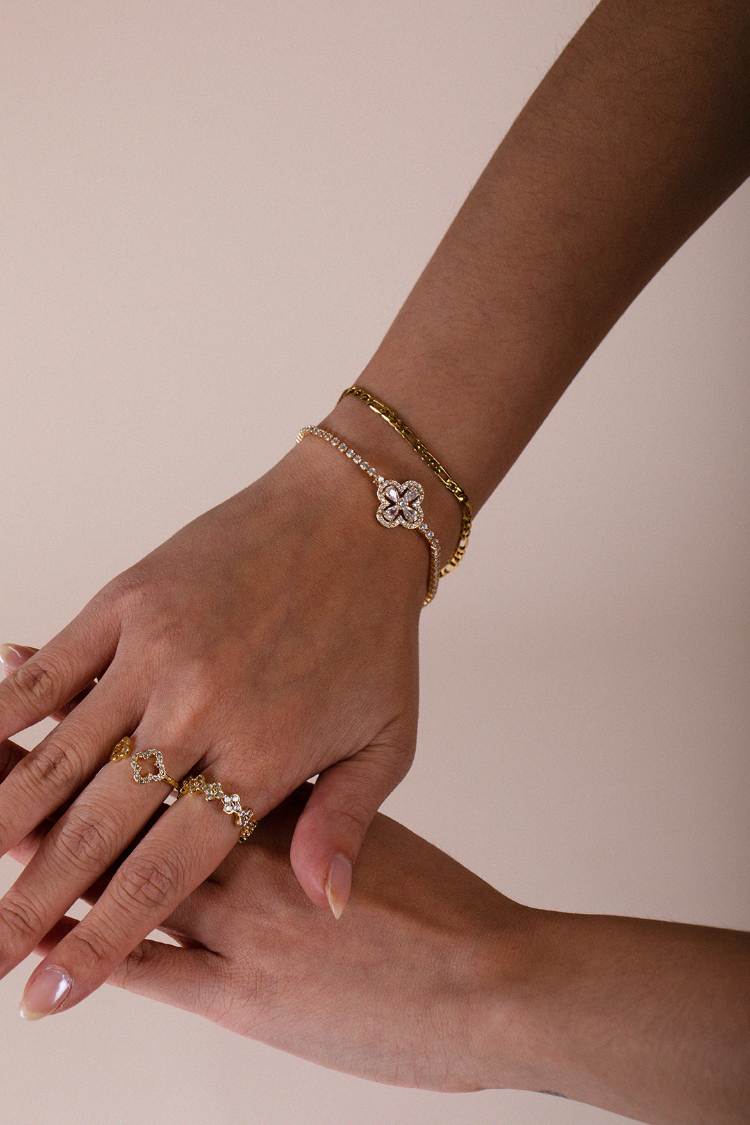 Clover Diamante Bracelet In Gold - Gift Boxed JE411924