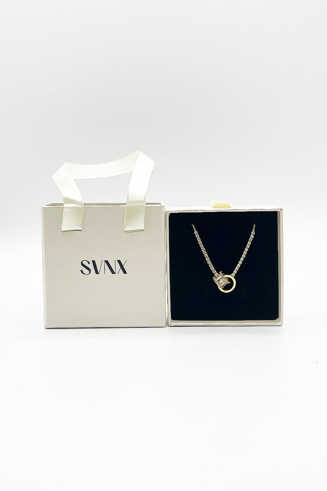 Double Ring Diamante Bracelet In Gold - Gift Boxed JE412124