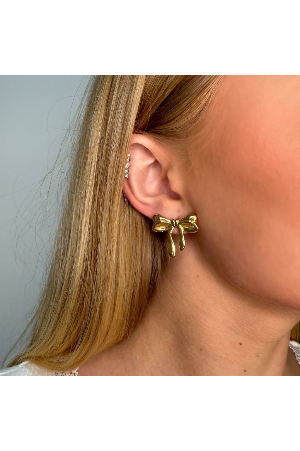 Bow Earring In Gold LEN22G