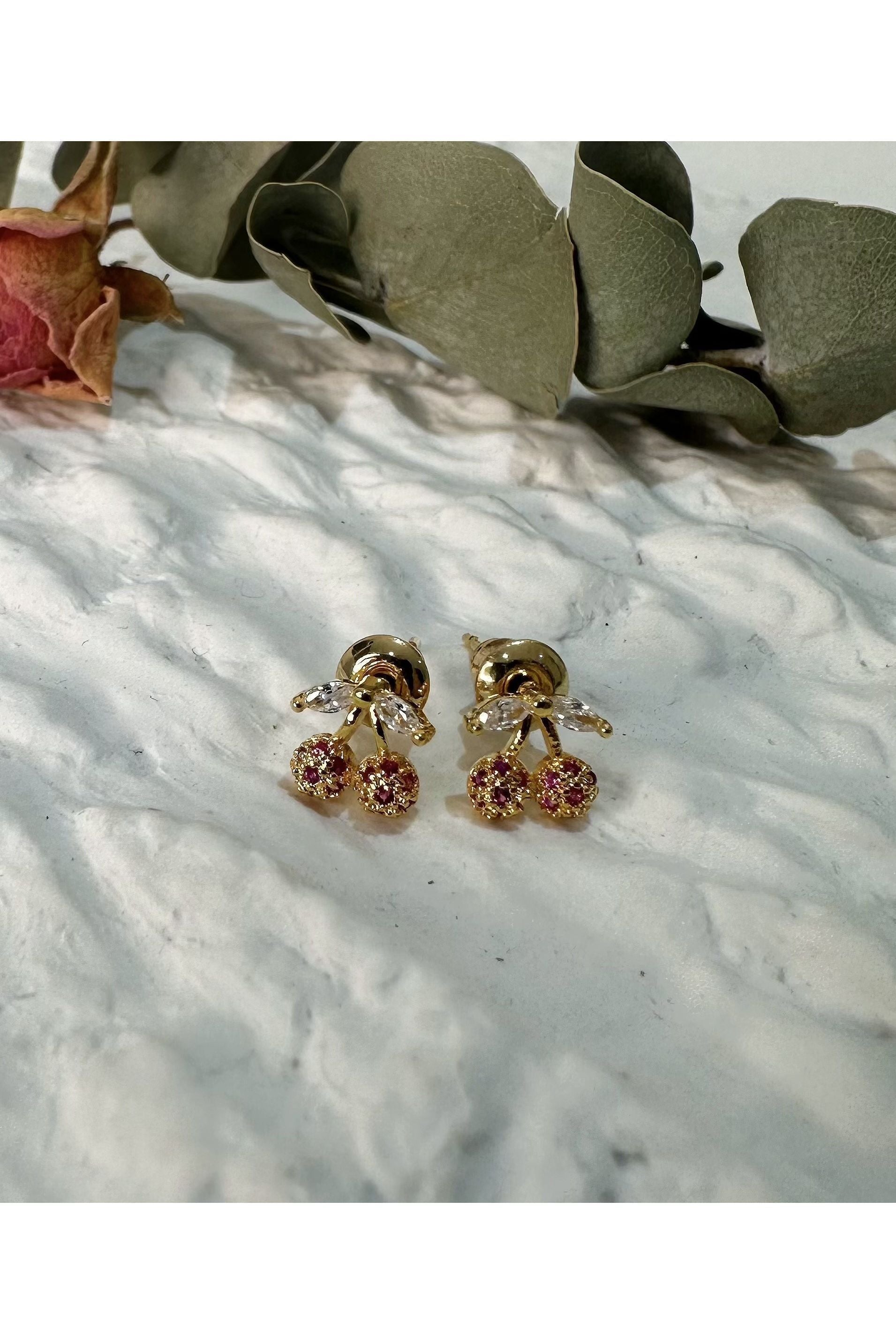 Cubic Zirconia Cherry Earring In Gold LEN423G
