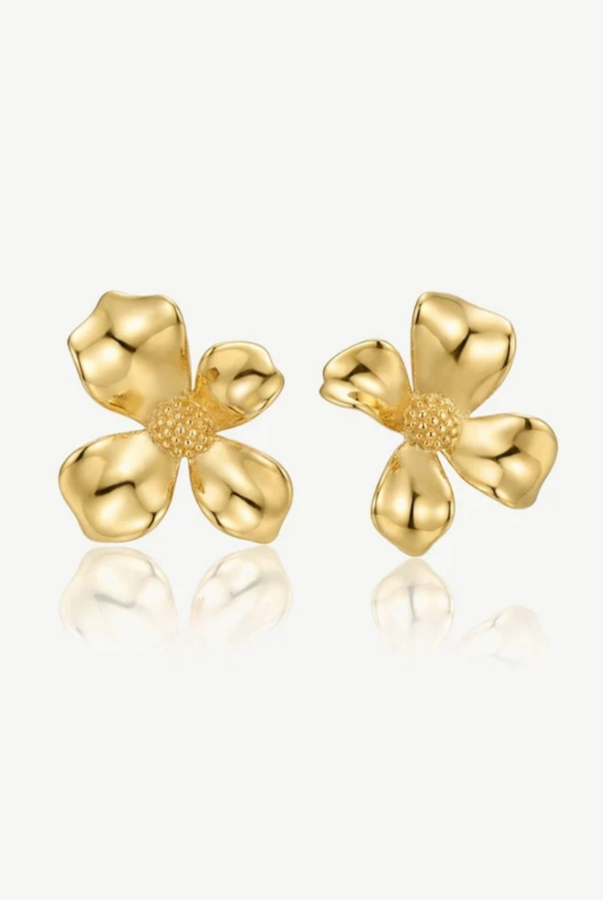Large Gardenia Flower Stud Earrings 630