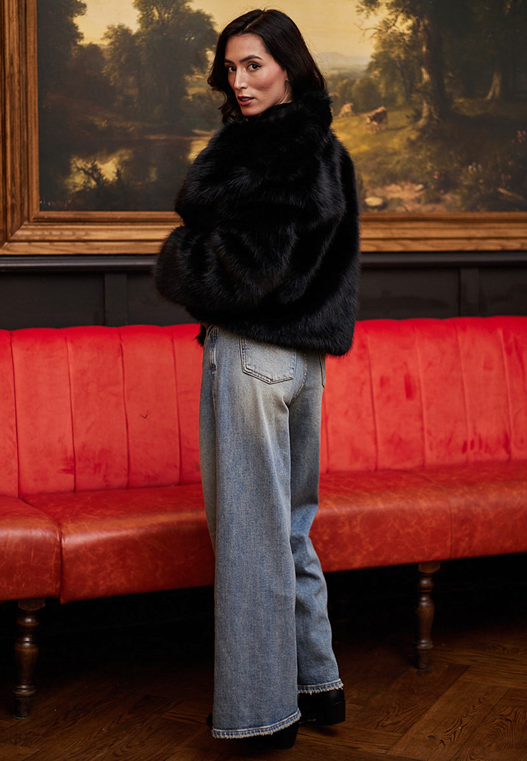 Faux Fur Short Coat In Black M036321