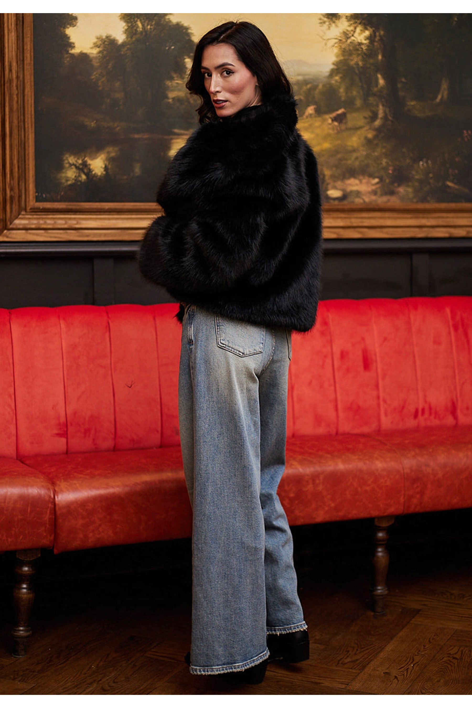 Faux Fur Short Coat In Black M036321