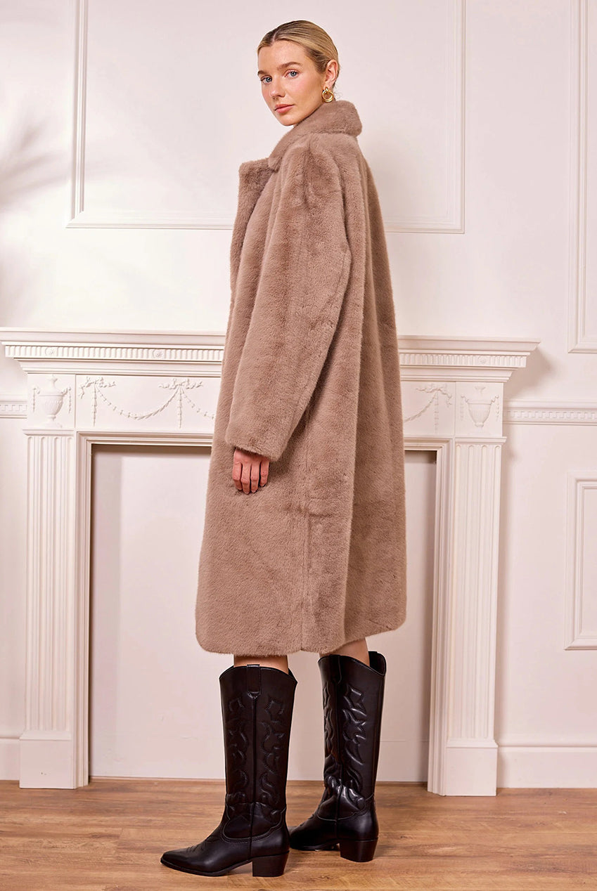 Faux Fur Coat In Coffee M039051