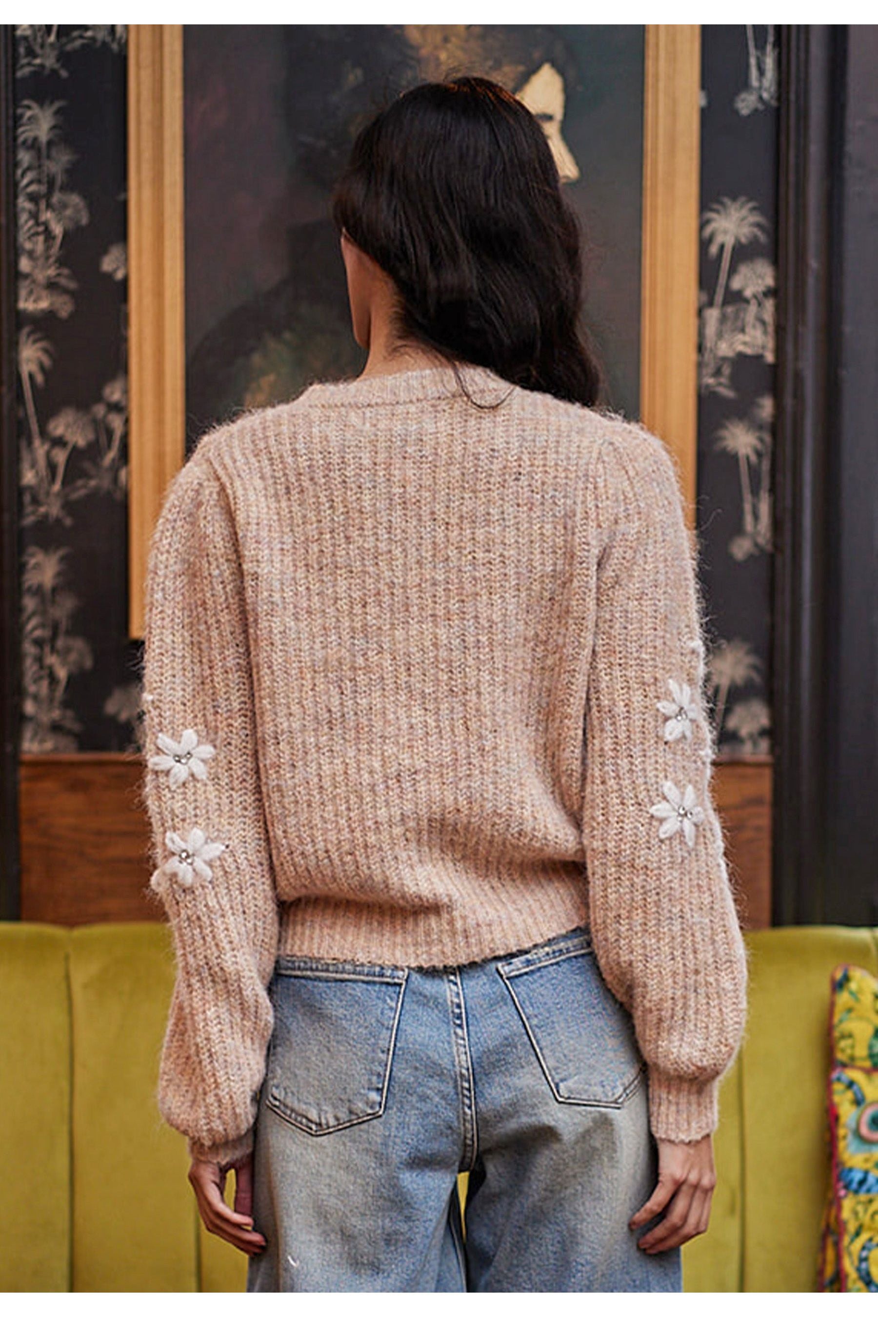 Beige Jumper With White Embroidered Flowers M040079CMLF
