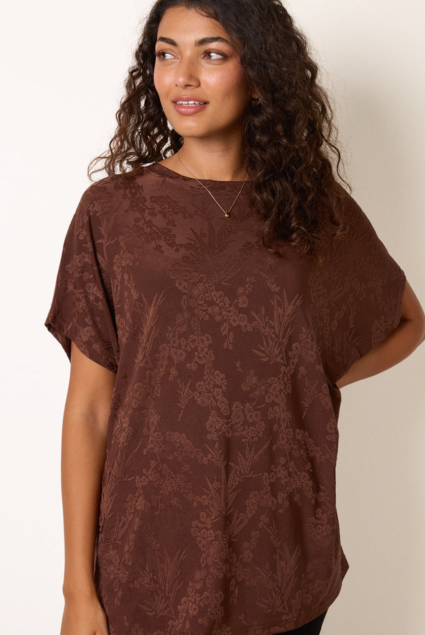 Floral Embossed Print Top MI3882BV030