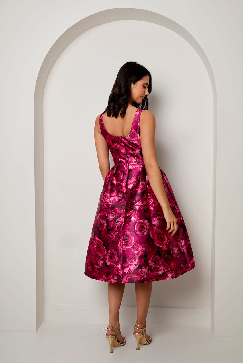 Sleeveless Floral Fit And Flare Midi Dress In Purple MO0015PUR