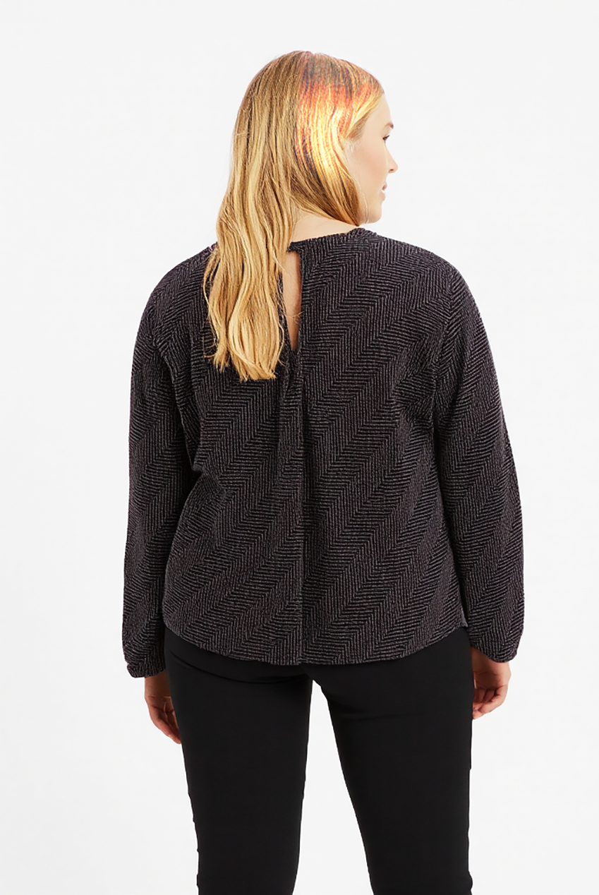 Curve Puffball High Neck Top BC222413061