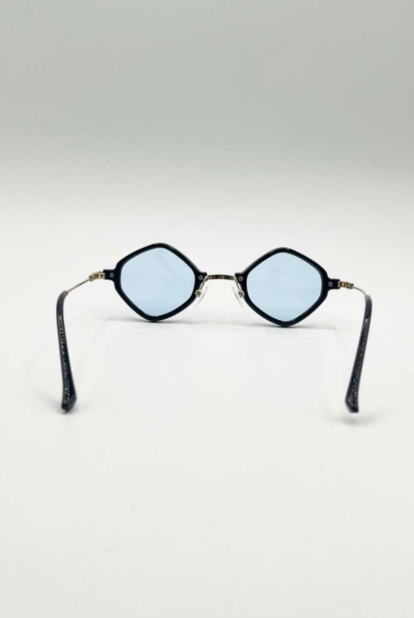 Diamond Shape Sunglasses In Black Blue SG2501102