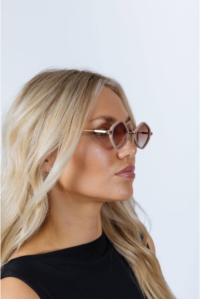 Diamond Shape Sunglasses In Nude SG2501128