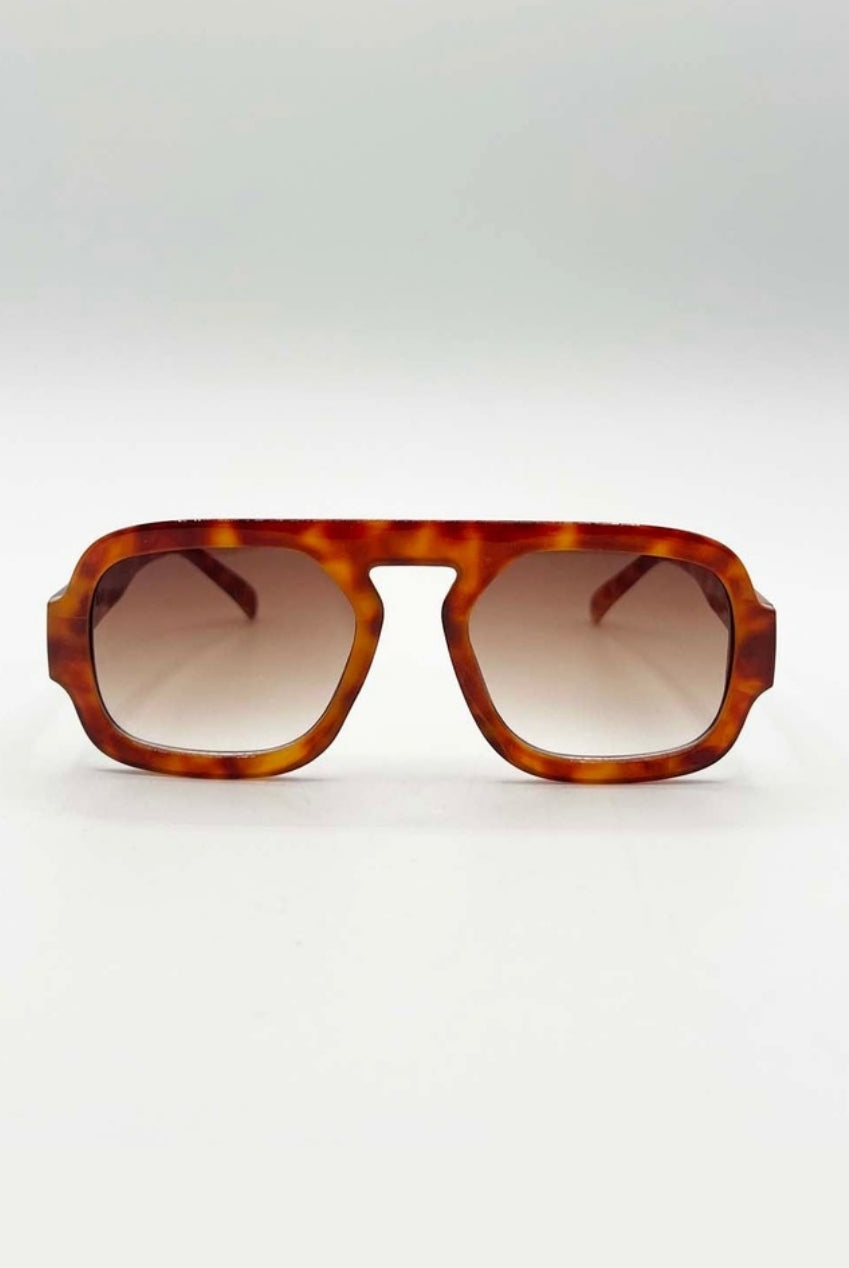 Retro Navigator Sunglasses In Burnt Rust SG2501306