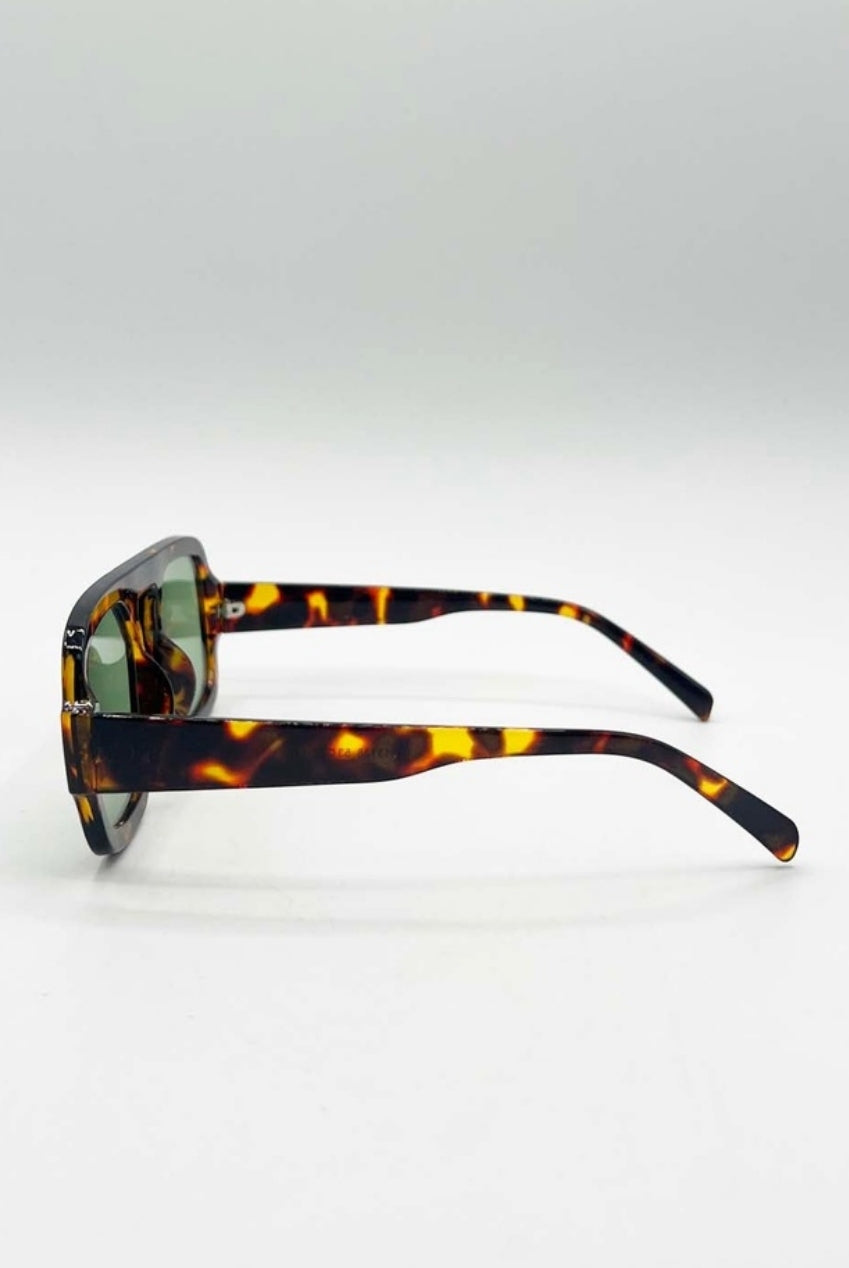 Retro Navigator Sunglasses In Green Brown Tortoiseshell SG2501317