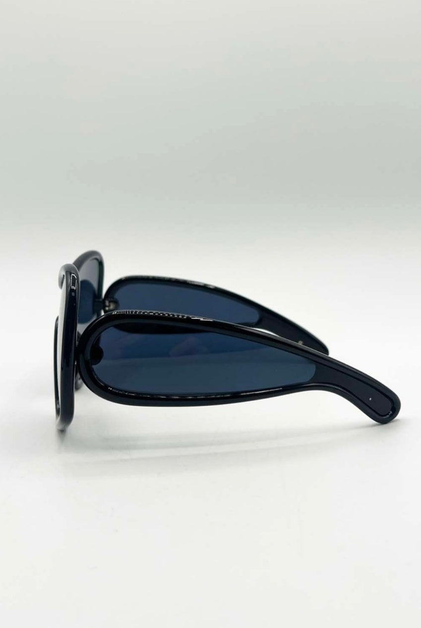 Square Oversized Mask Sunglasses In Black SG2501502