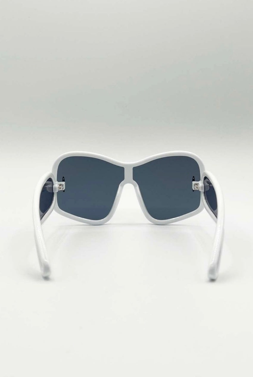 Square Oversized Mask Sunglasses In White Black SG2501507