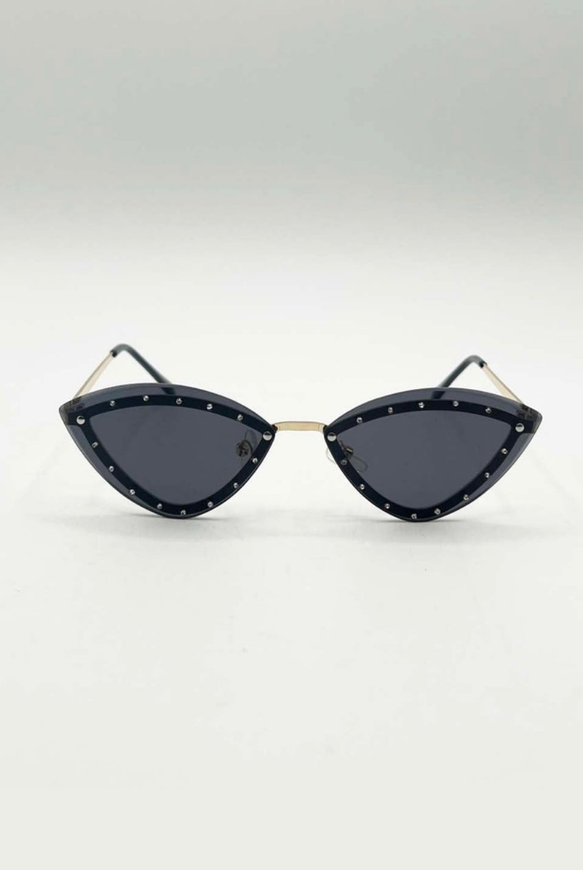 Diamante Cat-Eye Sunglasses In Black SG2501902