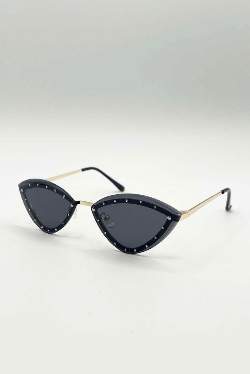 Diamante Cat-Eye Sunglasses In Black SG2501902