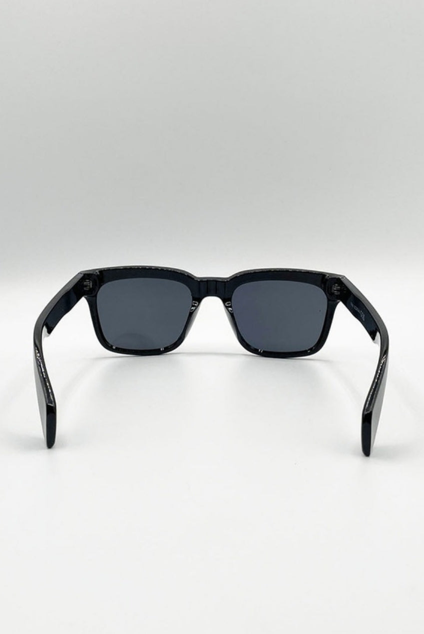Square Sunglasses In Black SG2502346