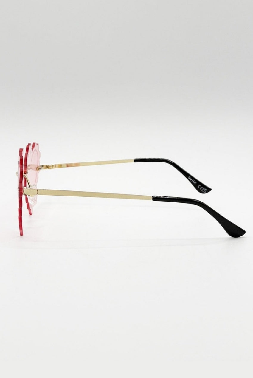 Scallop Heart Sunglasses In Pink SG2502409