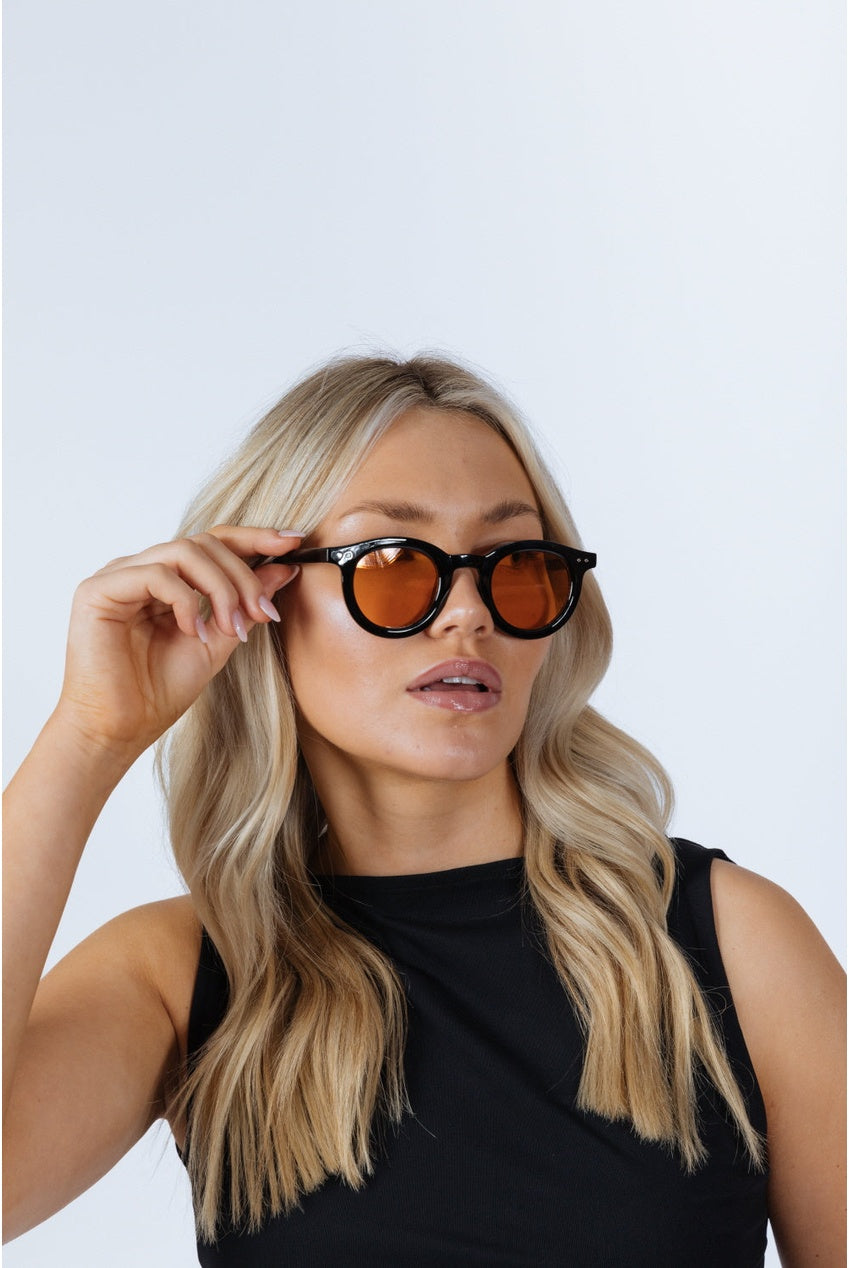 Bold Rounded Sunglasses In Black Orange SG2502713