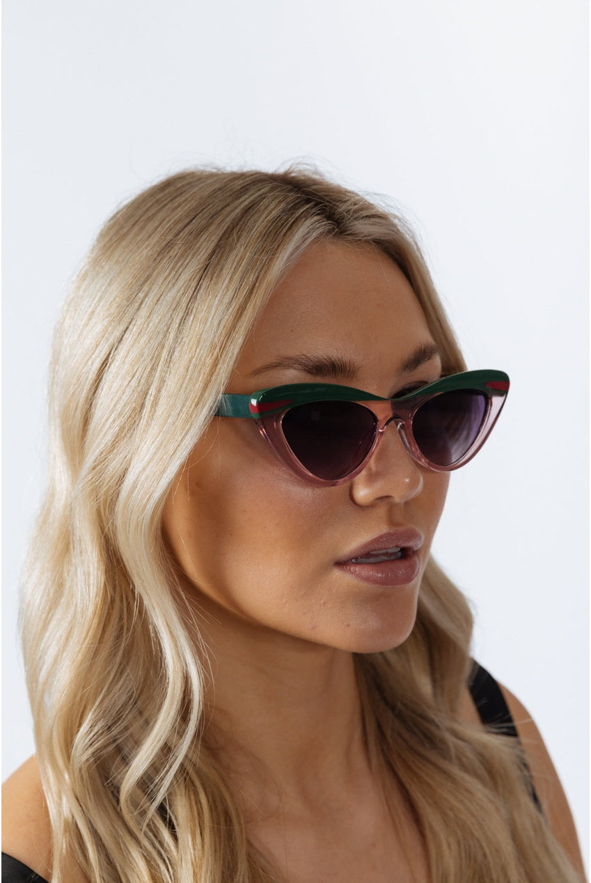 Two Tone Cat-Eye Sunglasses In Pink Green SG2510009