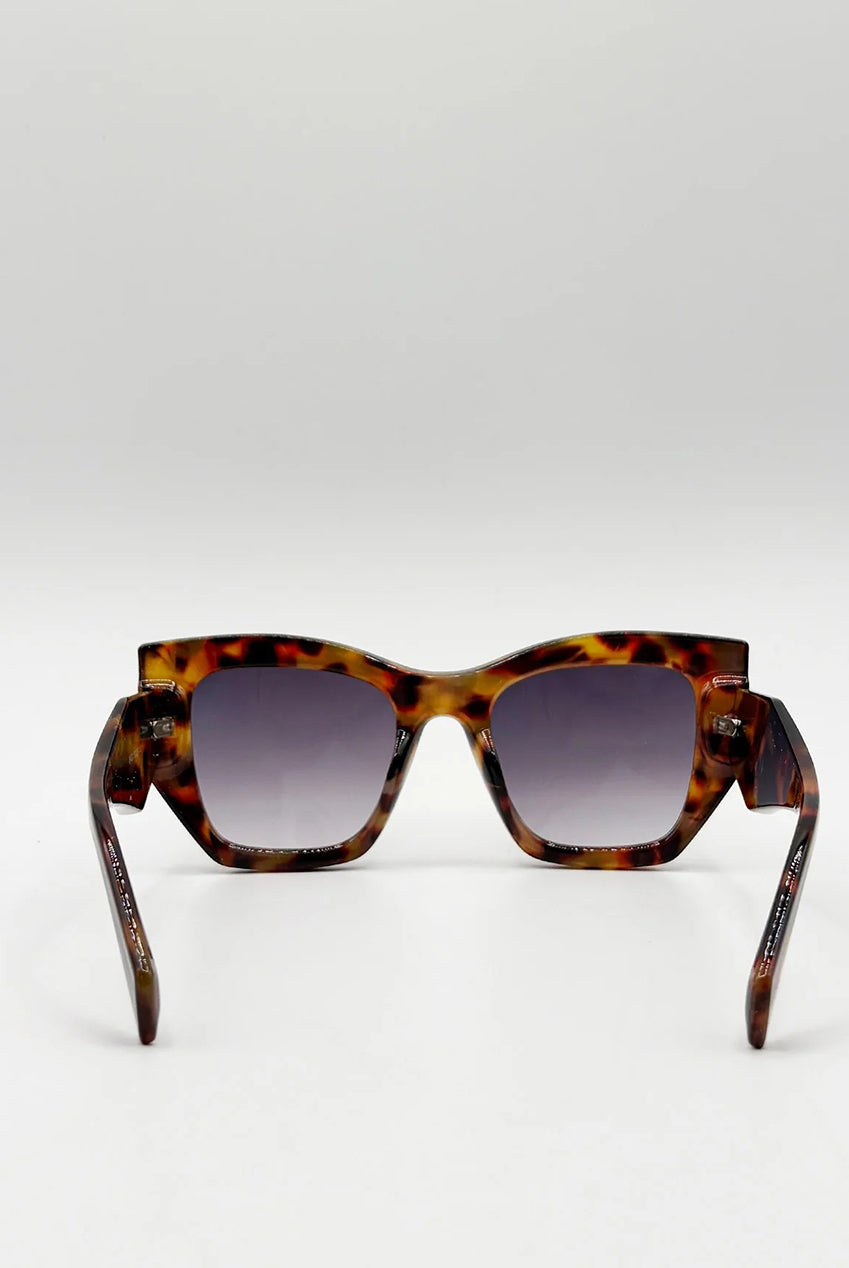 Square Cat-Eye Sunglasses In Tortoiseshell SG2510705