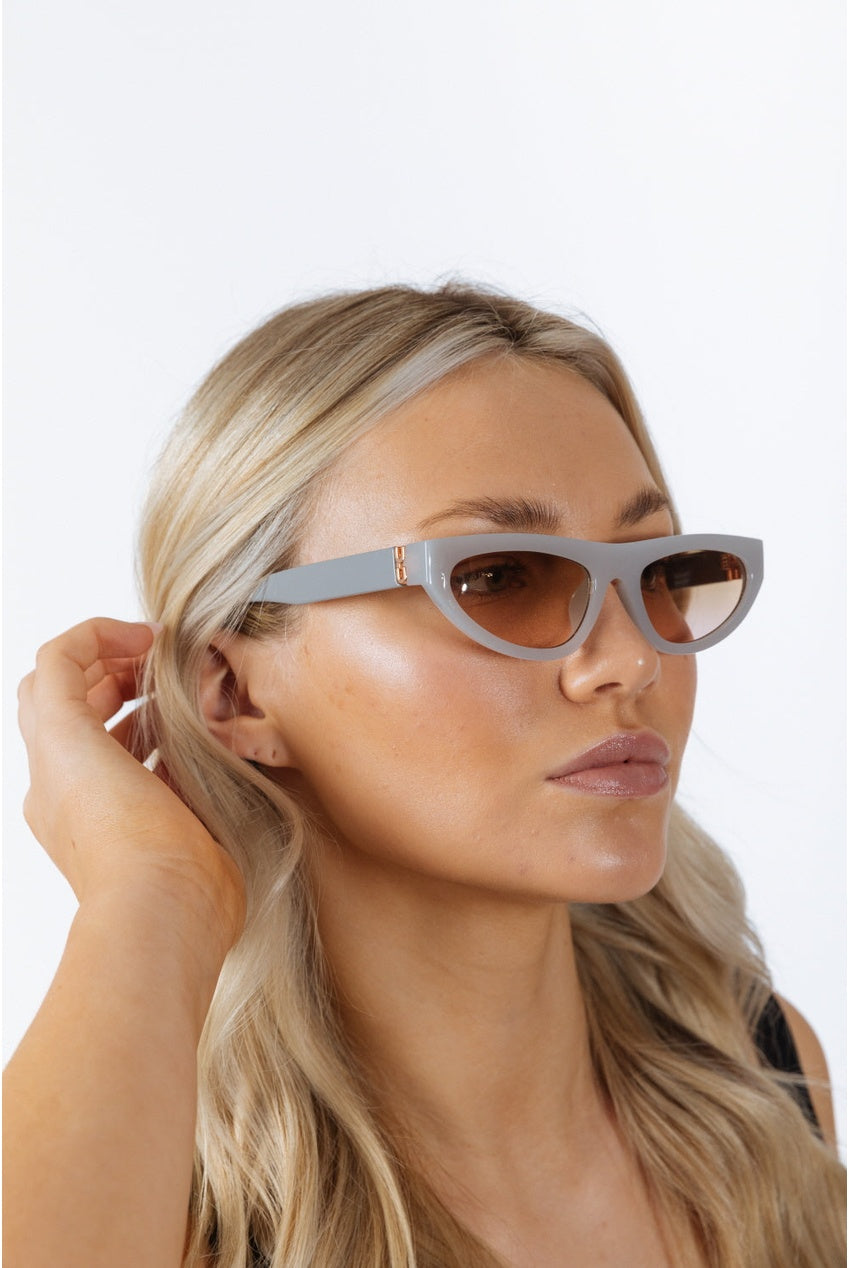 Retro Oval Sunglasses In Light Grey SG2510907