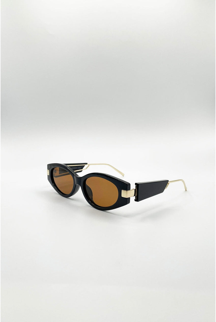 Oval Metal Detail Sunglasses In Black SG2600202