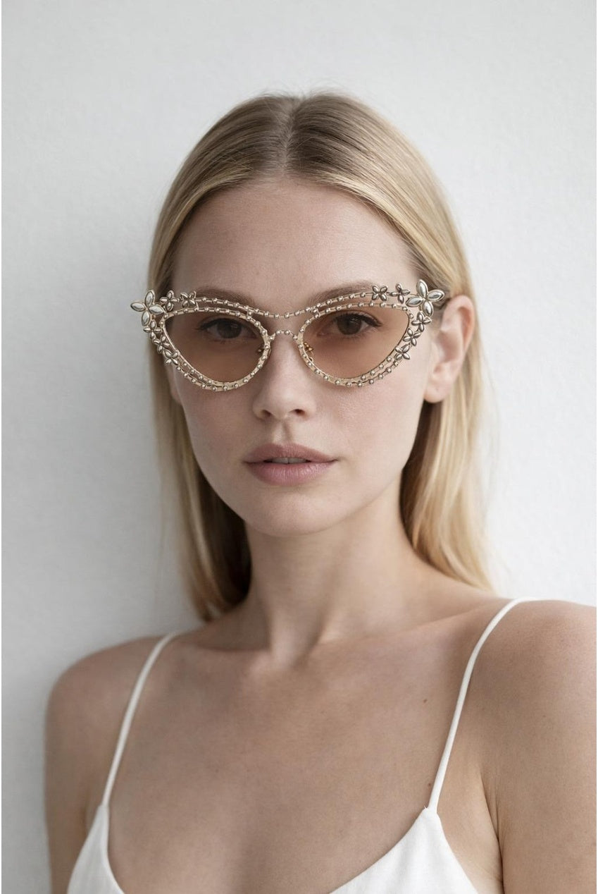 Diamante Cat Eye Sunglasses In Champagne SG2600334