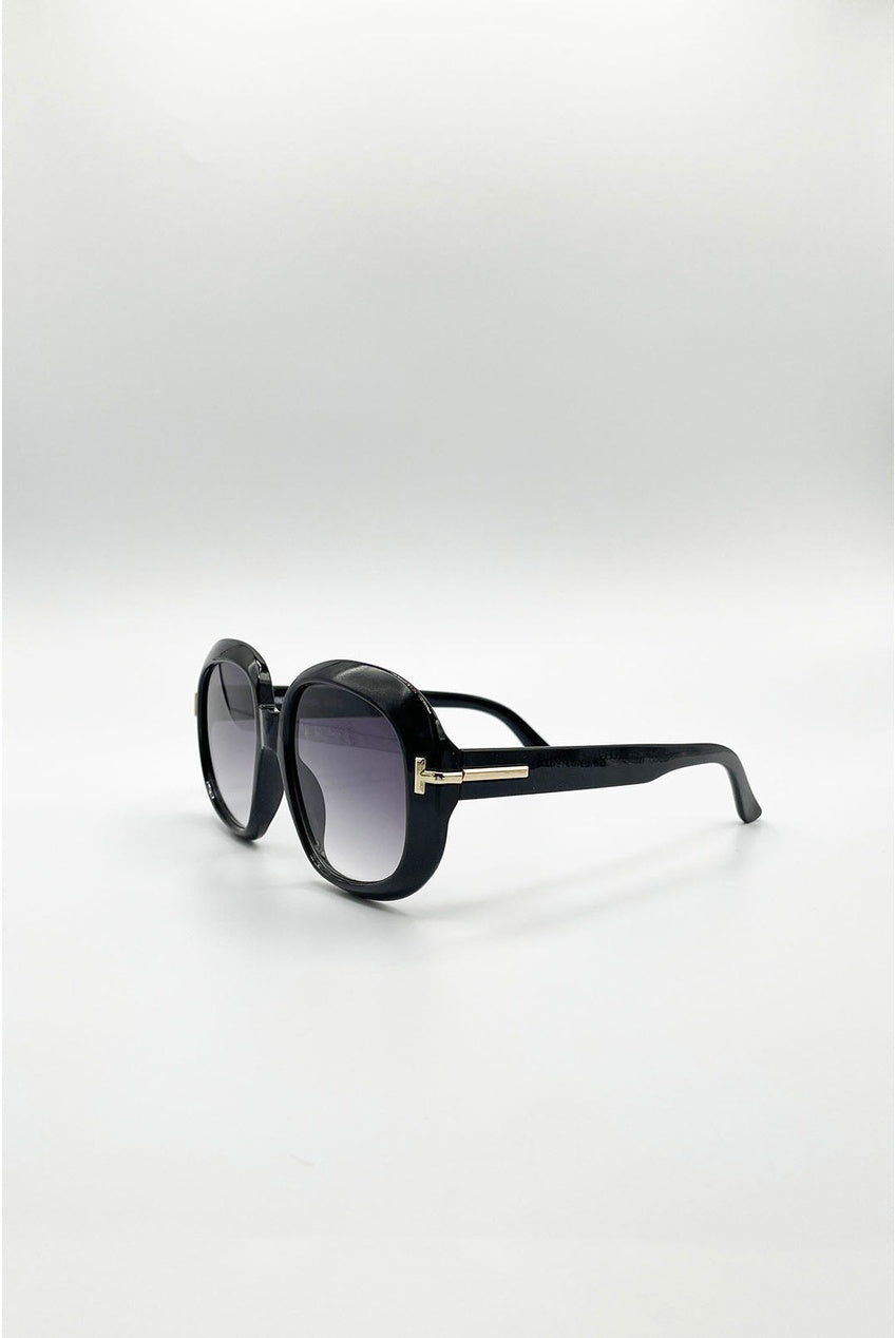Bold Round Oversized Sunglasses In Black SG2603902