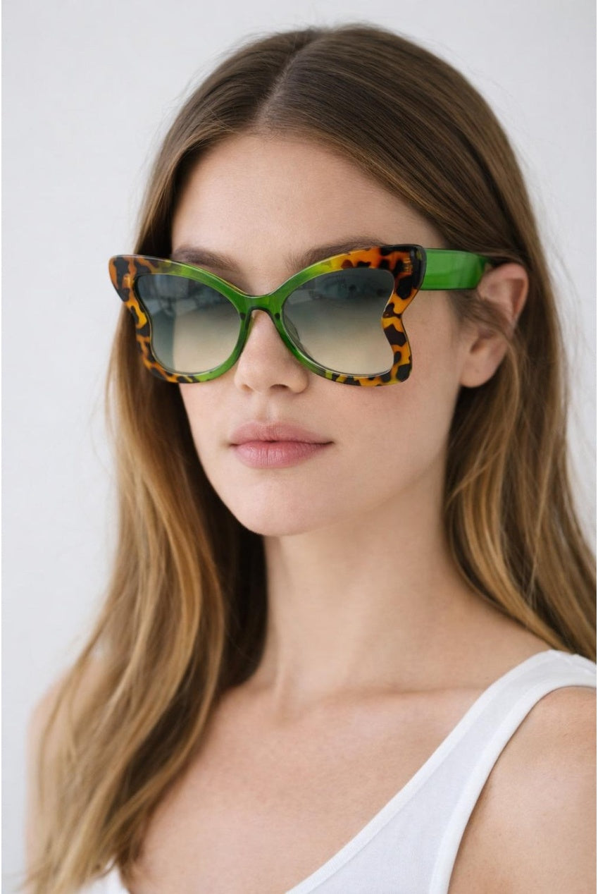 Oversized Butterfly Sunglasses In Green Leopard SG2604617