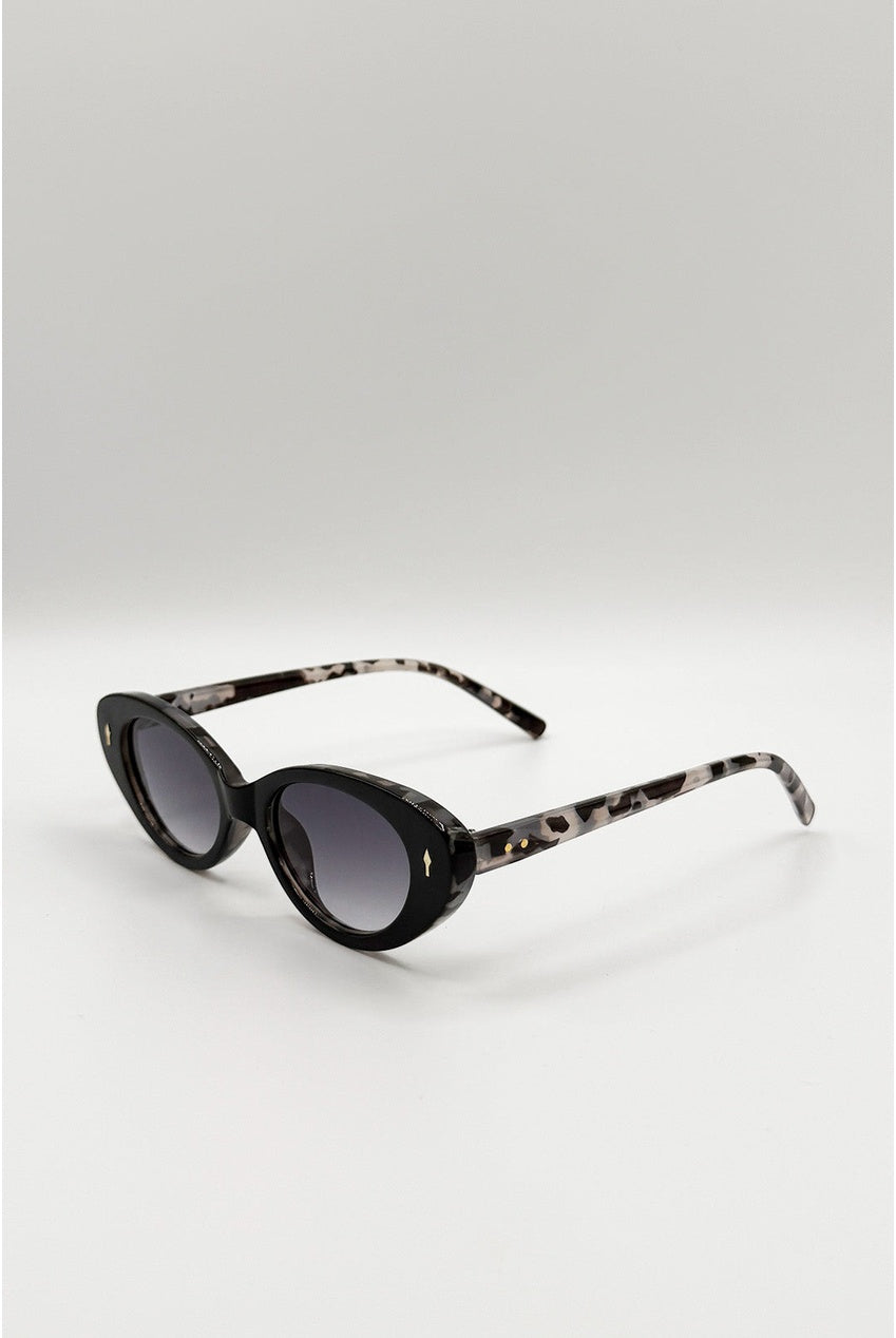 Classic Cat-Eye Sunglasses SG2605102