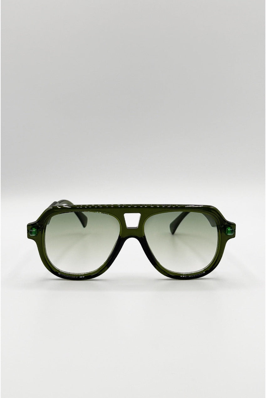 Bold Navigator Sunglasses In Green SG2605517