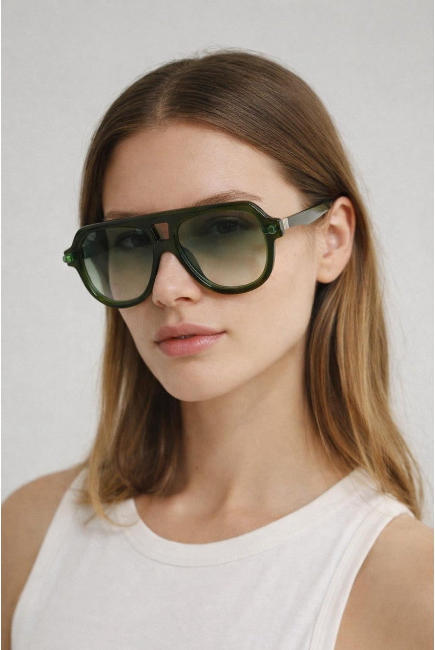 Bold Navigator Sunglasses In Green SG2605517