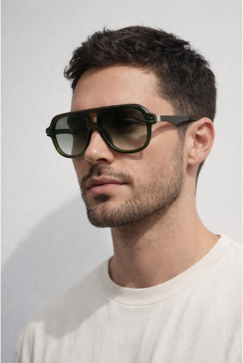 Bold Navigator Sunglasses In Green SG2605517