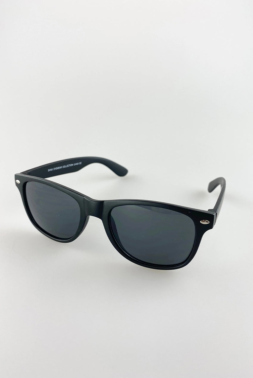 Classic Wayfarer Sunglasses With Black Matte Frame SG2607070