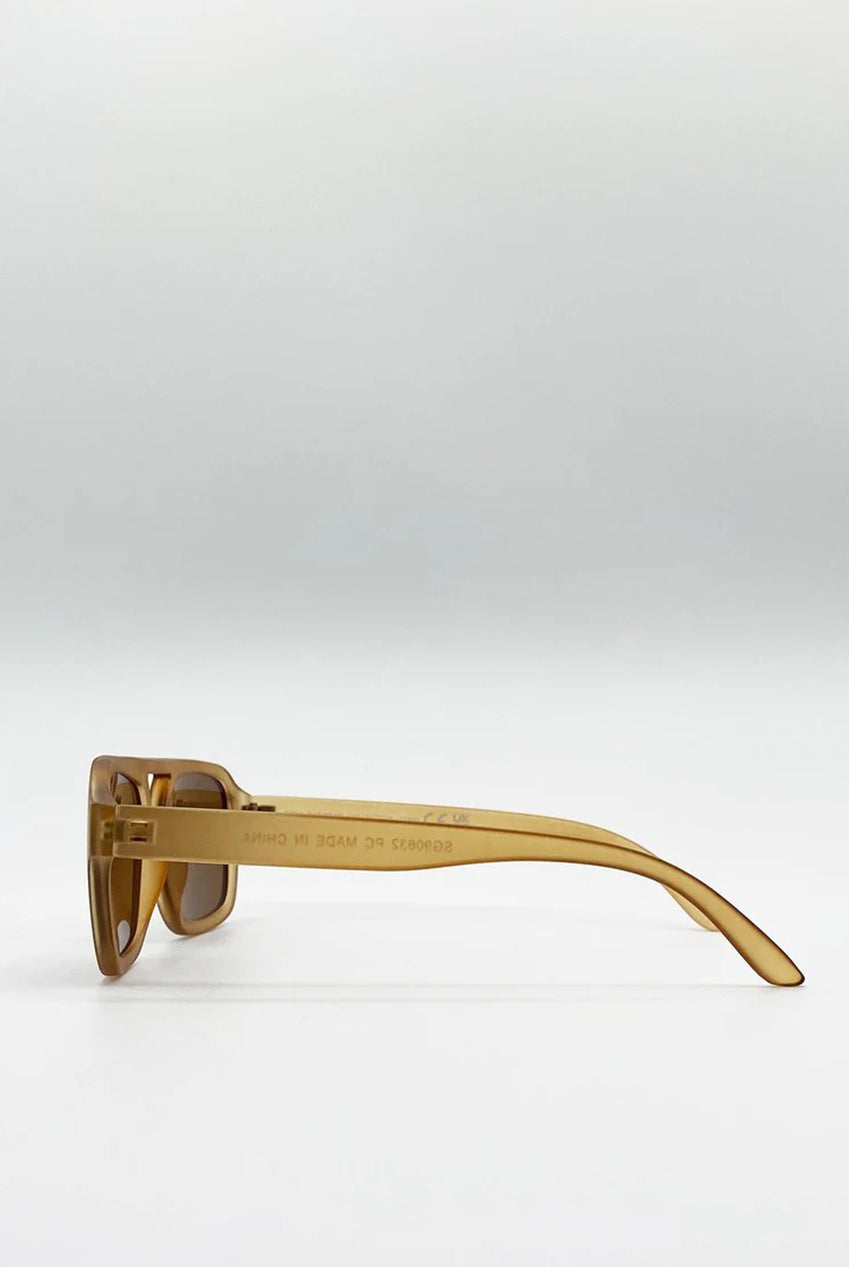 70's Navigator Sunglasses In Matte Sand SG2607408