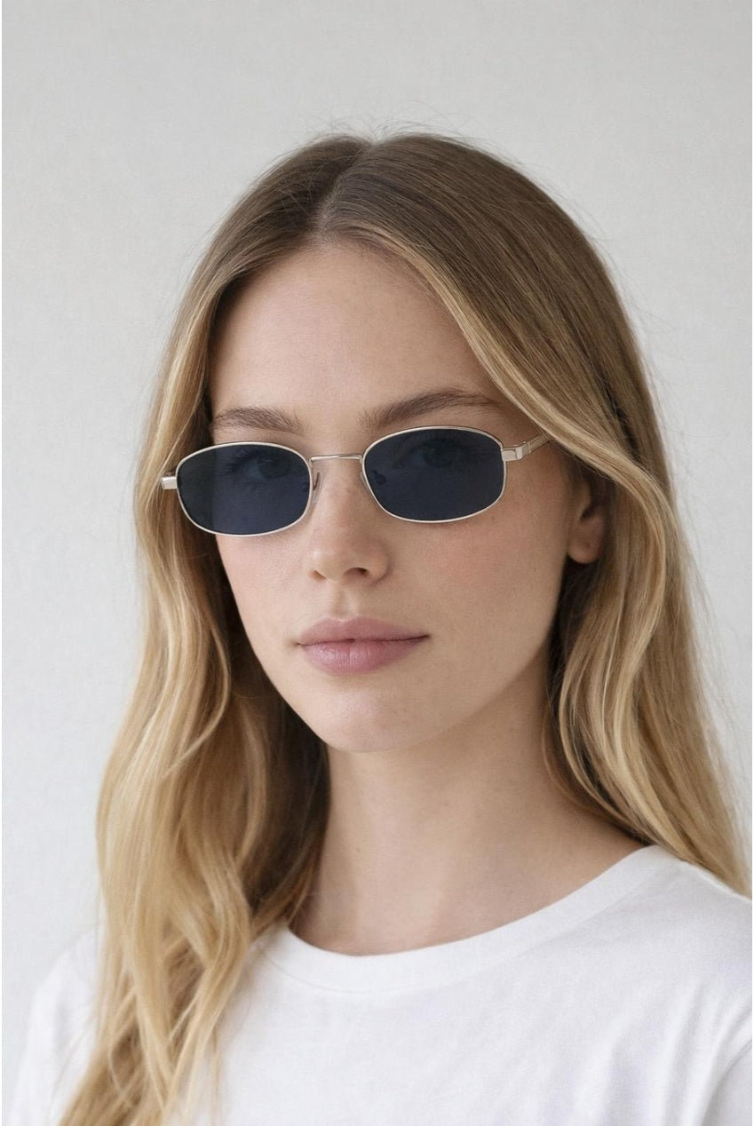 Slim Metal Oval Frame In Silver With Black Lenses SG2607802