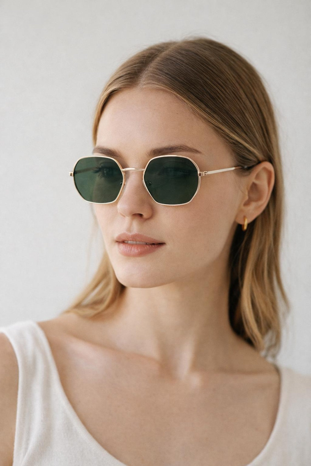 Hexagon Metal Frame Sunglasses In Gold SG2607924