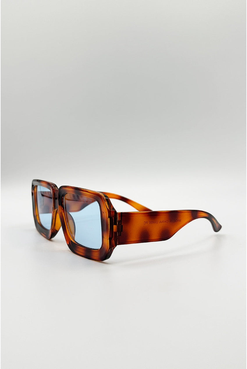 Oversized Square Frame Sunglasses In Brown Stripe SG2608120