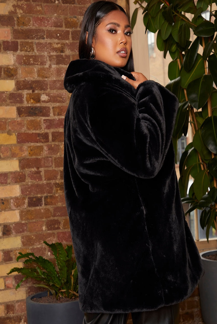 Plus Size Plush Faux Fur Coat In Black SH11593CBK
