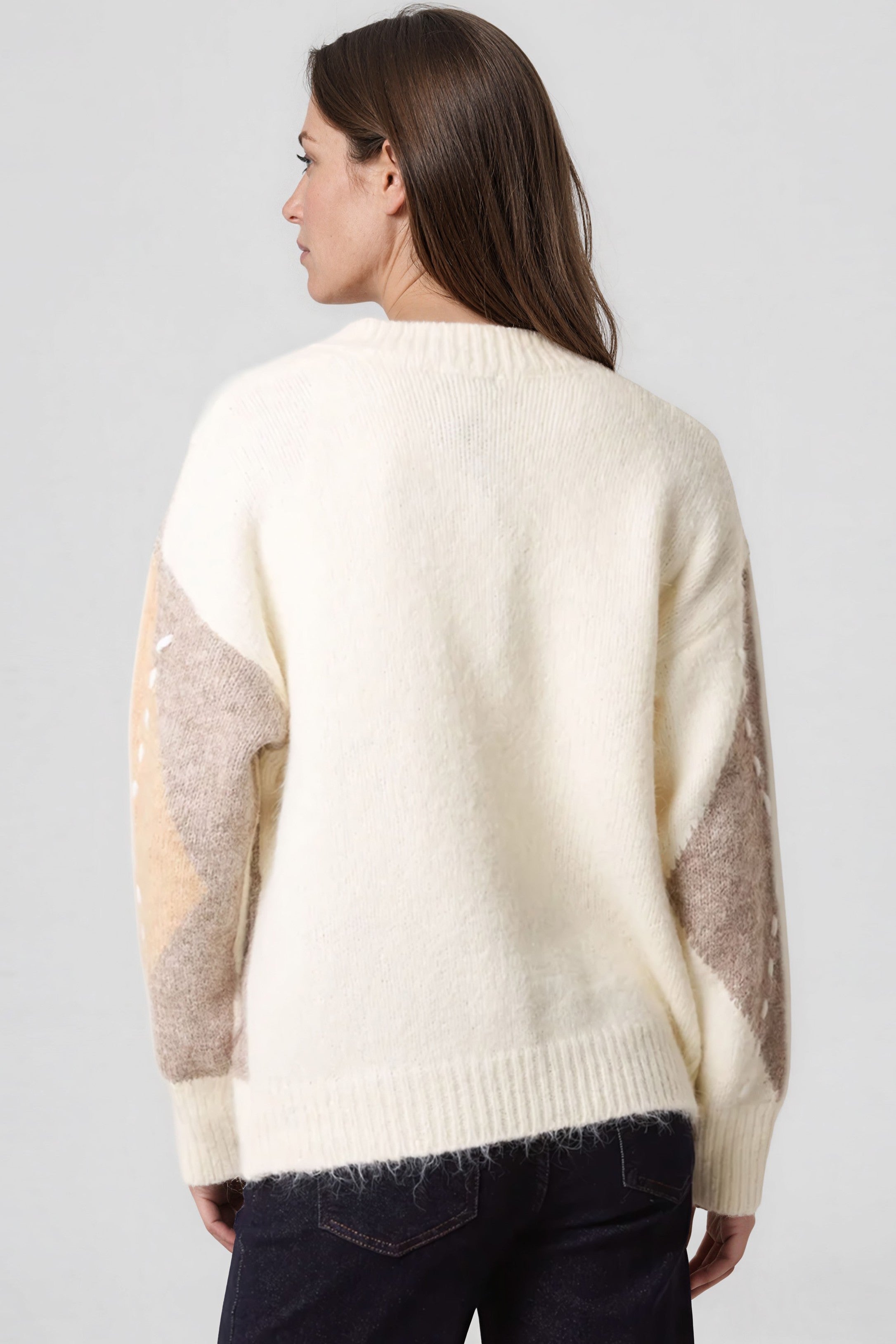 Ivory Argyle Pattern V Neck Jumper ALWF5652NV357
