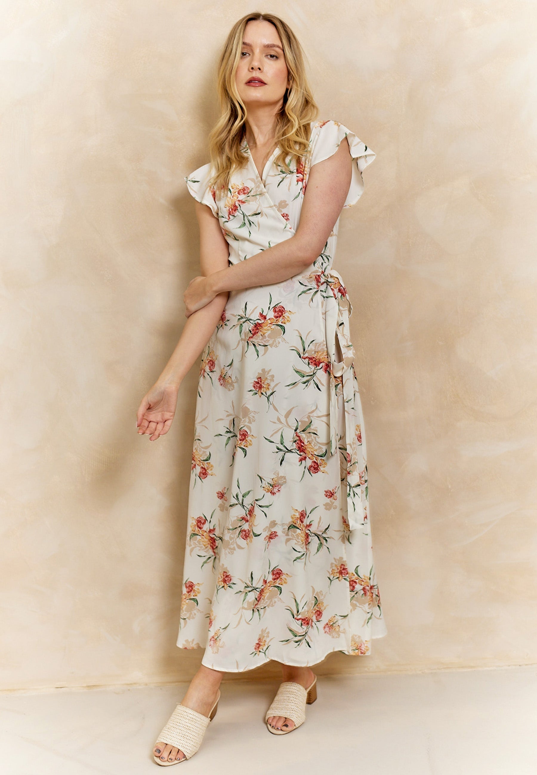 Wrap Maxi Dress With Cap Sleeve In White Floral T038908WHTF